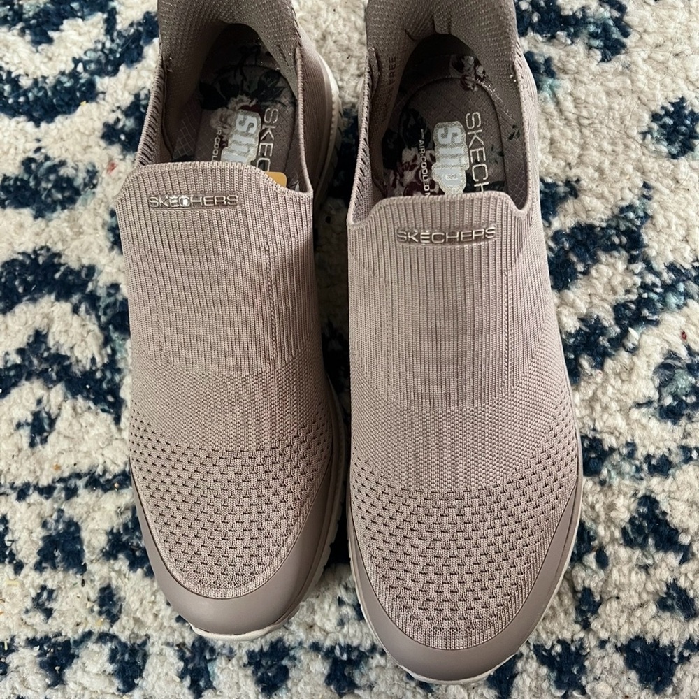 Skechers Women's Slip-On Knit Sneaker in Mauve Taupe